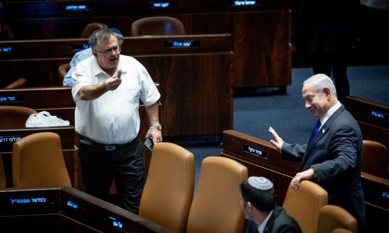 נתניהו מגיע להכריע - אך בליכוד מעריכים: "יהיה רוב נגדו"