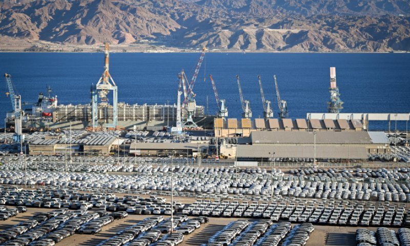 כך עובדים על החות'ים: המכוניות מסין חוזרות לנמל אילת