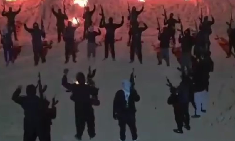 תיעוד חריג מעזה: מיליציה מקומית בעצרת פת"ח קוראת "מוות לחמאס"