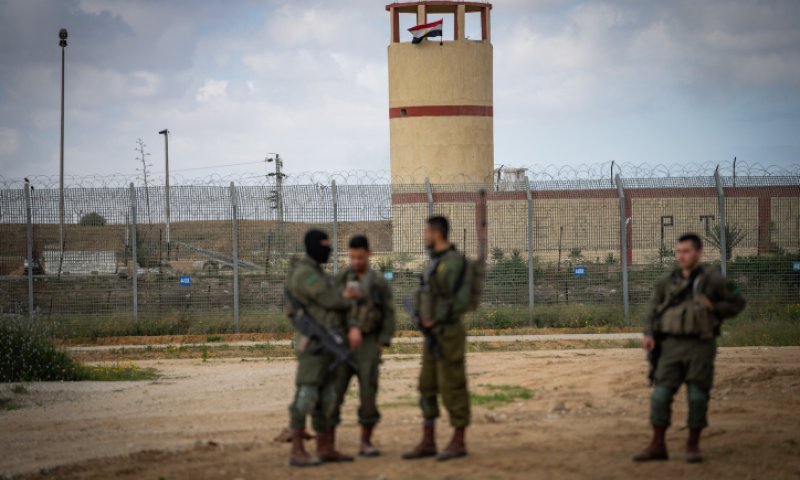 ישראלים חצו את הגבול לרצועה &ndash; צה"ל והמשטרה החזירו אותם