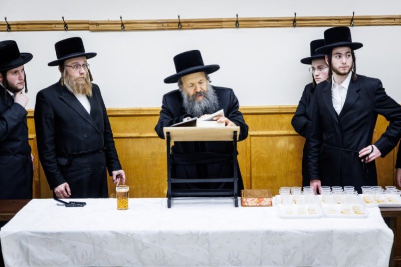 אברומי בלום, אחים לאנטשעווסקי, אייזיק י.