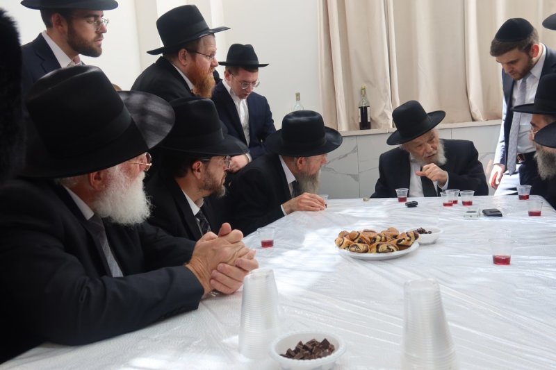 באדיבות המצלם
