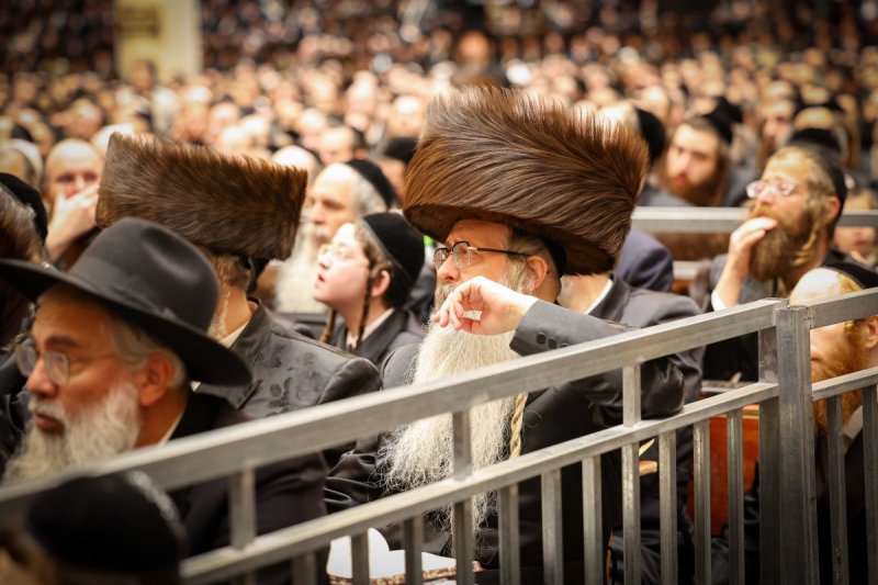 משה גולדשטיין, א. איזנבאך וארי קופרשטוק.