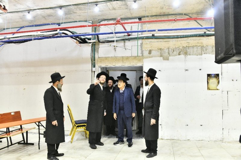 באדיבות המצלם