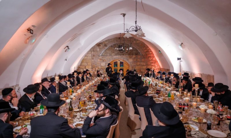 הגרד"ח אלתר: "הלומדים בהשכמת הבוקר &ndash; מכפילים ימיהם"