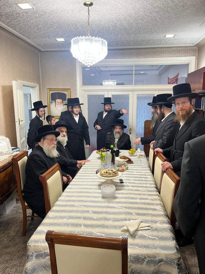 באדיבות המצלם