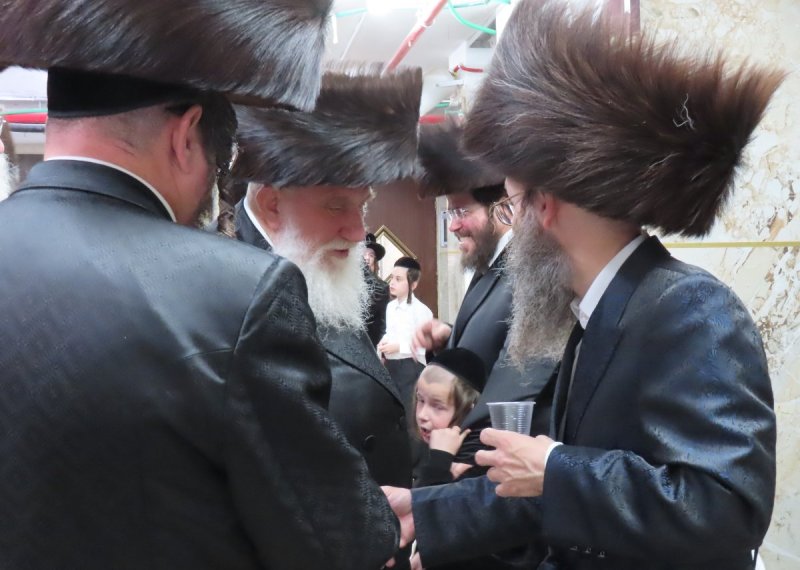 באדיבות המצלם