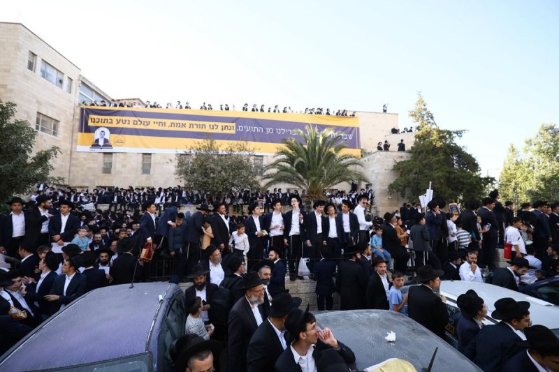 דניאל נפוסי ודוד מנדלסון