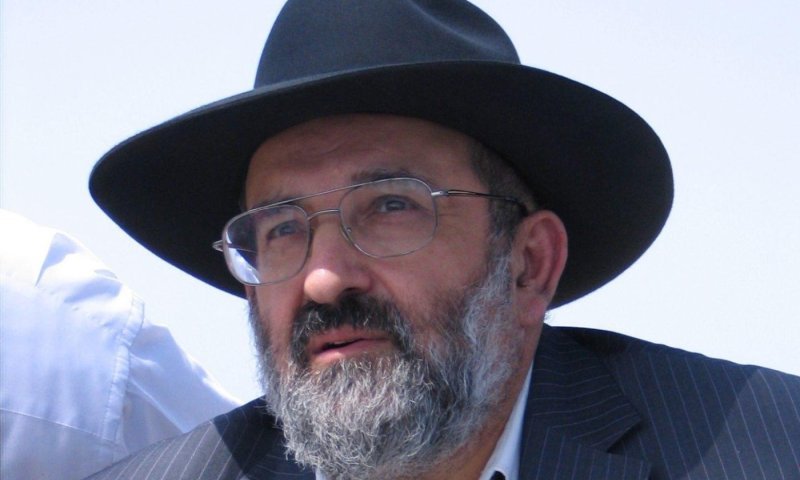 הרב זיני תובע את 'הארץ': "עלילת דם שקרית שפגעה בשמי הטוב"