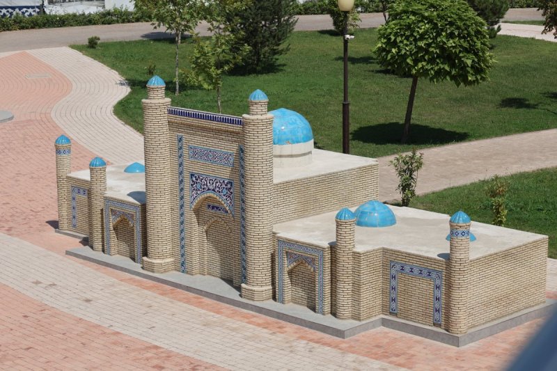 מרדכי לובעצקי