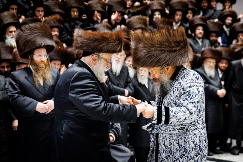 אברומי בלום והלל ל"ש