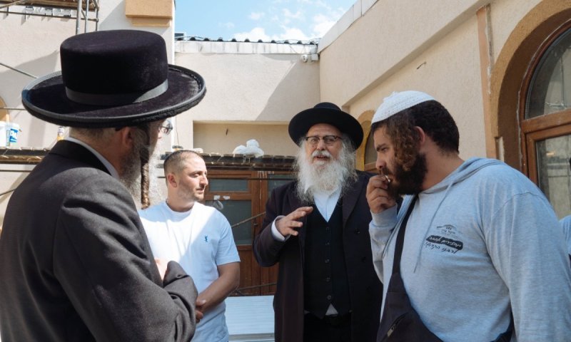 אומן: יו"ר איחוד ברסלב קיים סיור פיקוח על השיפוצים לקראת ראש השנה