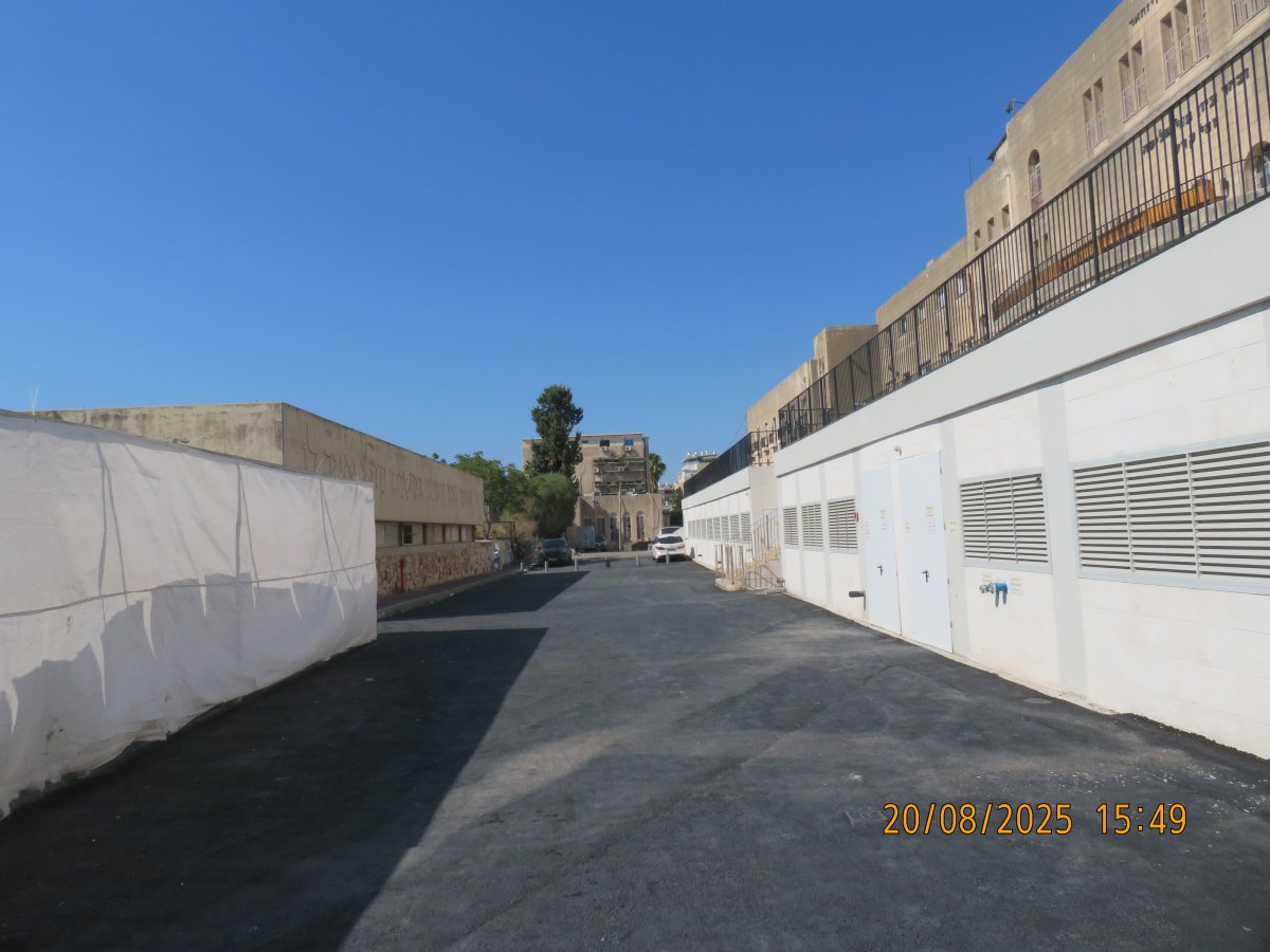 באדיבות המצלם