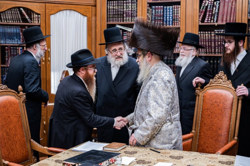 באדיבות המצלם