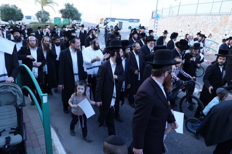 באדיבות המצלם