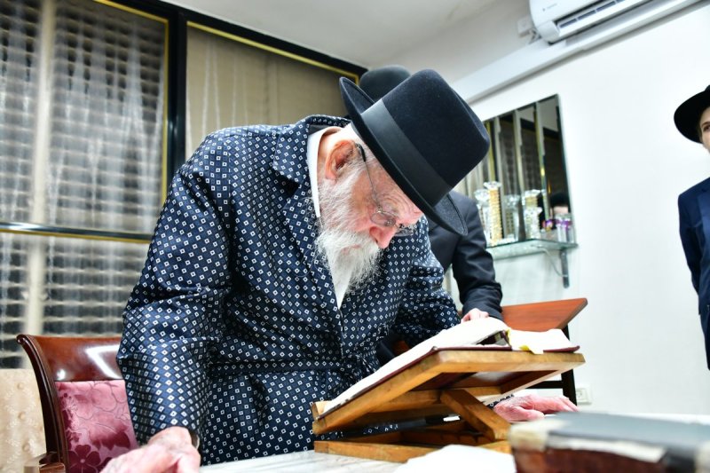 שוקי לרר
