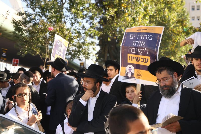 דניאל נפוסי ודוד מנדלסון