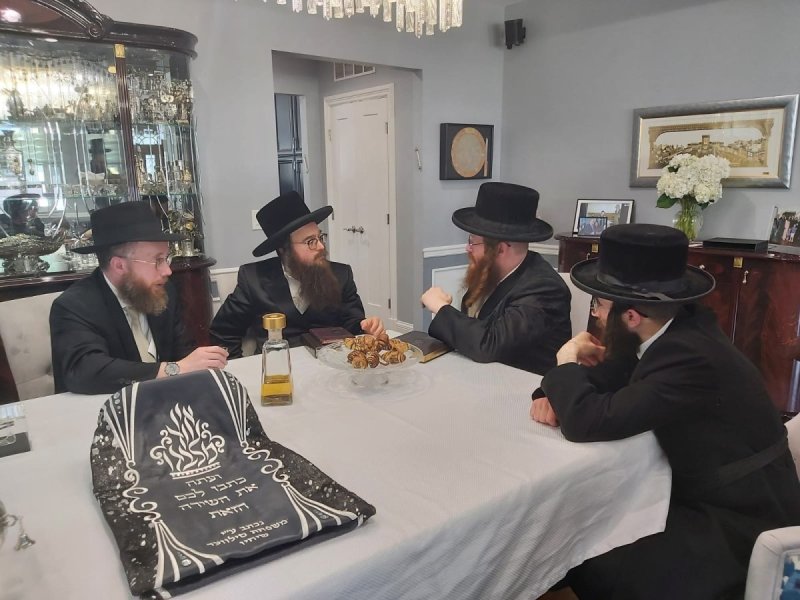 באדיבות המצלם