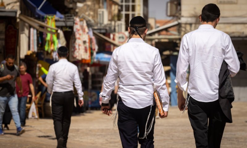 תובע עשרות אלפי שקלים מערבי שתקף אותו: "לגבות את המחיר"