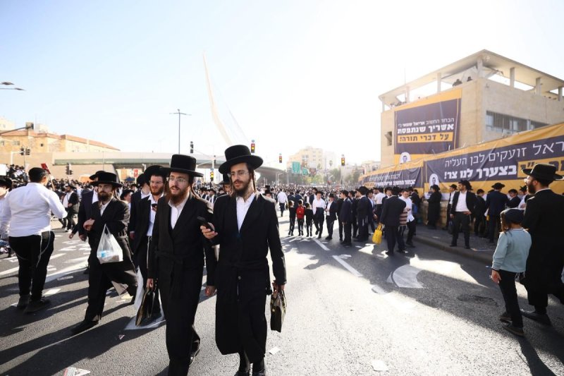 דניאל נפוסי ודוד מנדלסון