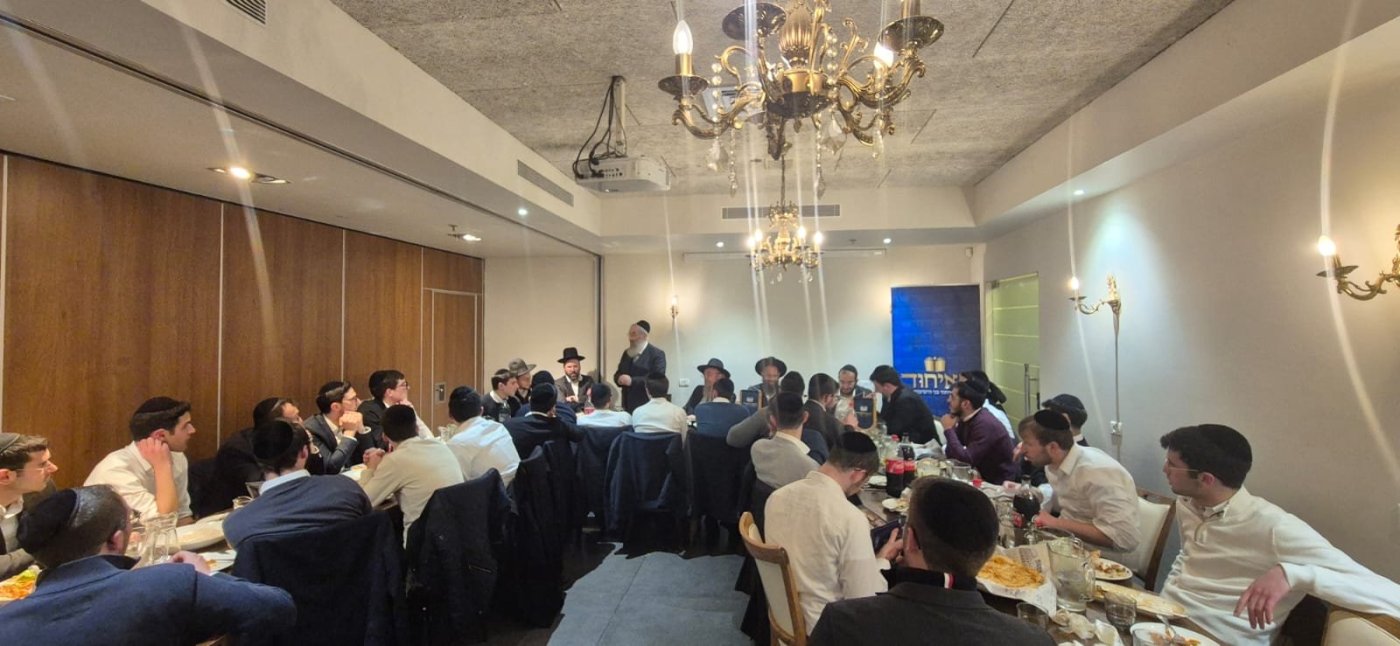 באדיבות המצלם