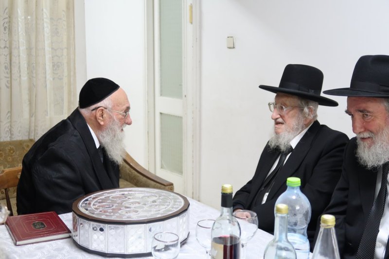 באדיבות המצלם