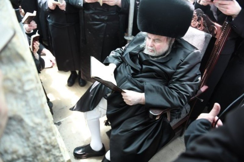 אנשיל בעק וא.מ.ש