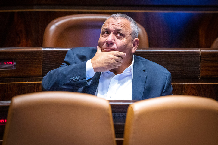 אוליביה פיטוסי, פלאש 90