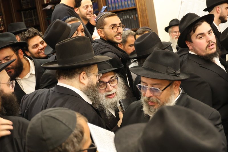 מרדכי לובעצקי