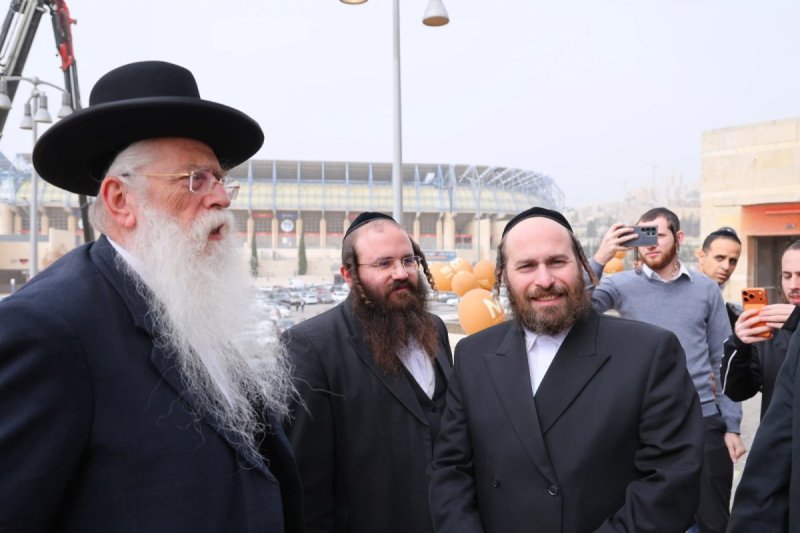 יעקב נחומי, אריאל אוחנה, אברהם כהן