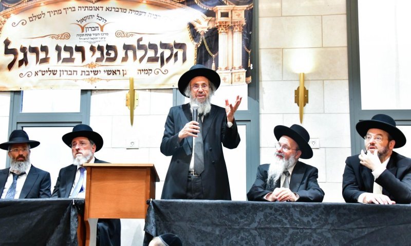 פתח תקווה חגגה עם 'חברון': אלפים במעמד הקבלת פני רבו המרכזי