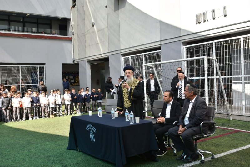 באדיבות המצלם