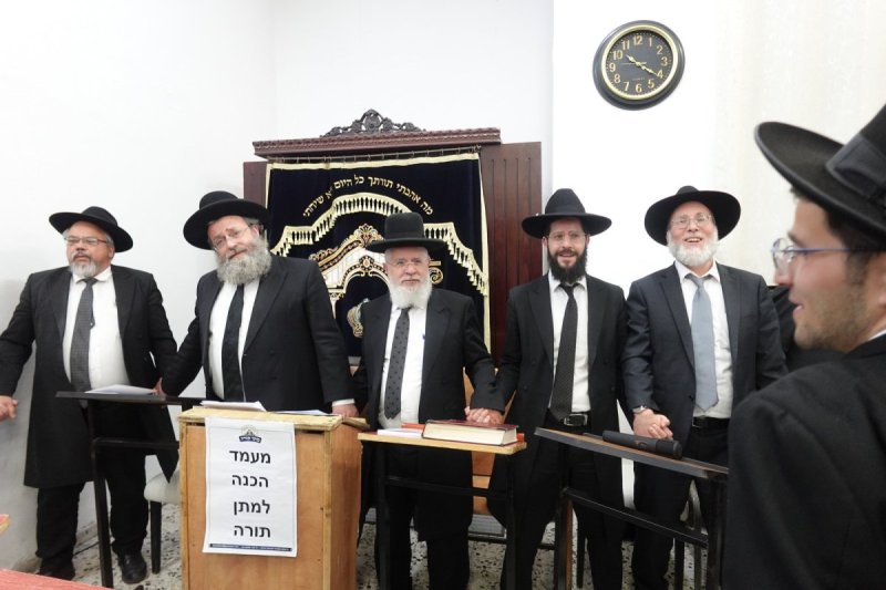 באדיבות המצלם