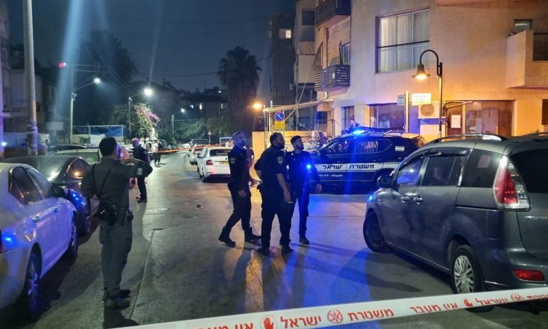 שלושה נעצרו בחשד לשוד ליד קניון איילון, בהם ראש ישיבה ממודיעין עילית