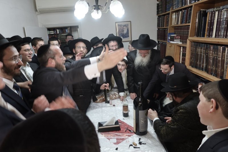 באדיבות המצלם