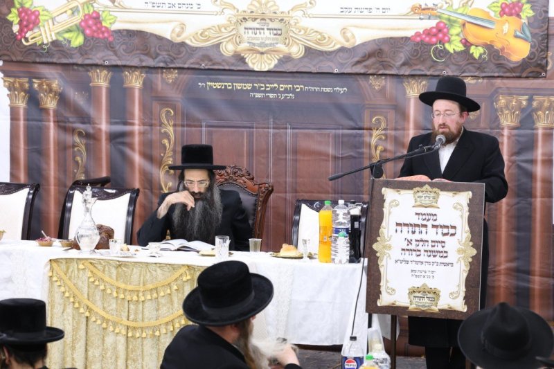 באדיבות המצלם