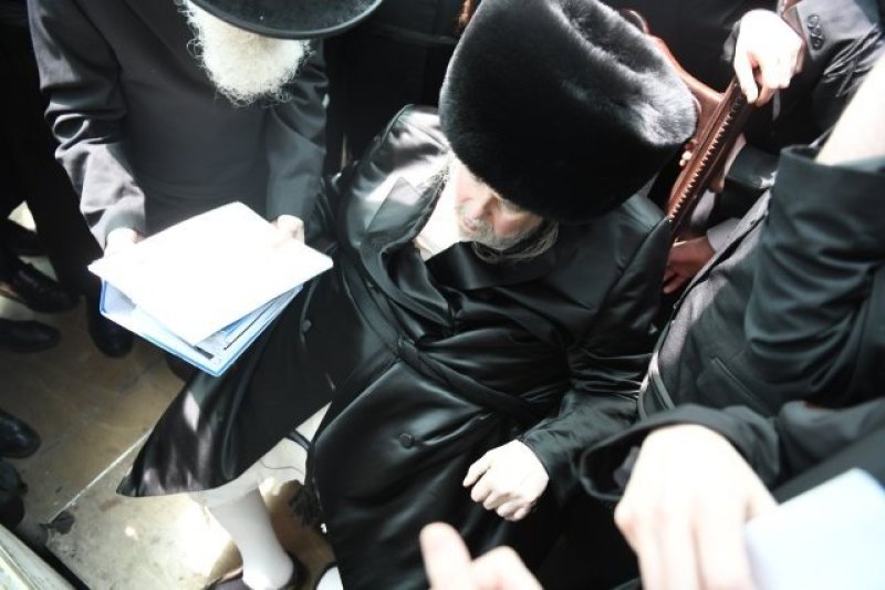 אנשיל בעק וא.מ.ש