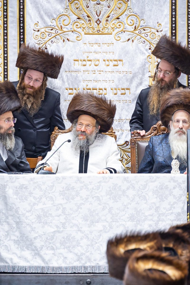 האחים לאנטשעווסקי ואייזיק ג.