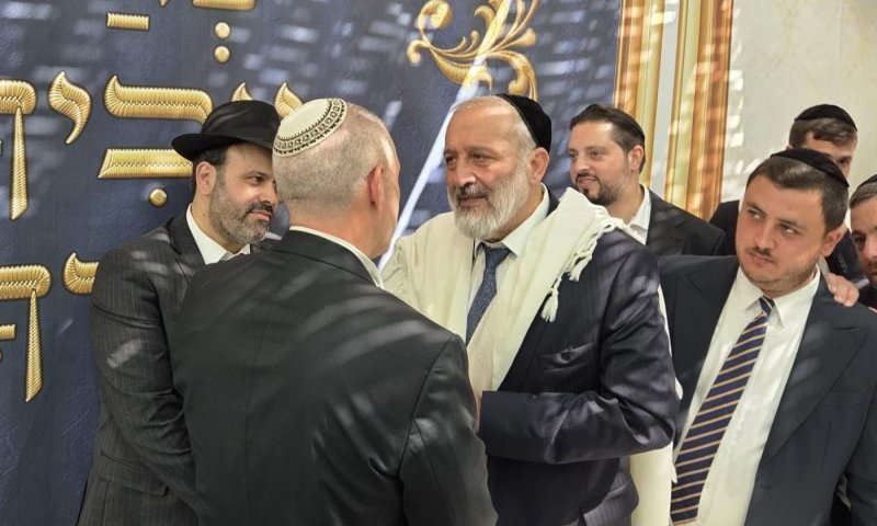 מילביצקי הגיע לסוכה של דרעי: "לא נשכח לך את מה שעשית למען עולם התורה"