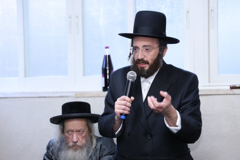 שמואל דריי ומ.א נוימן