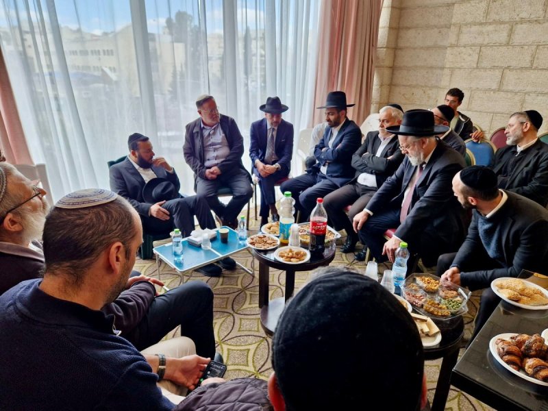 באדיבות המצלם