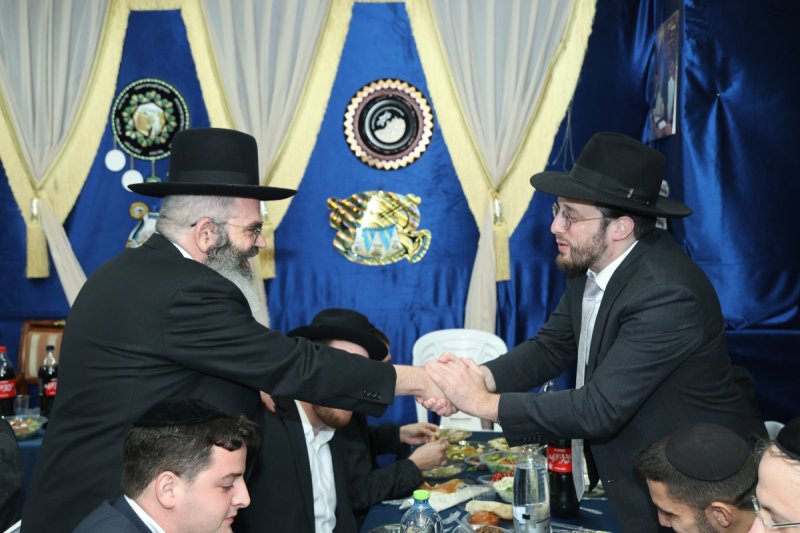 באדיבות המצלם