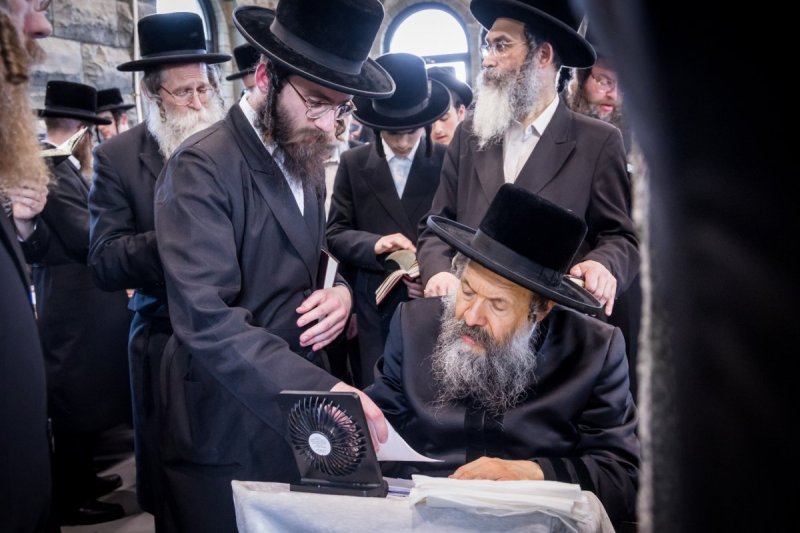 אחים לאנטשעווסקי