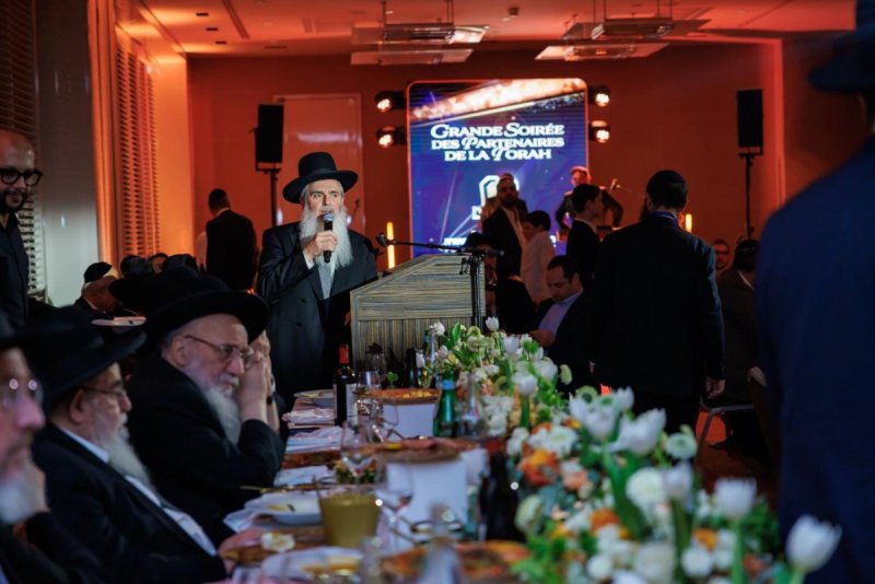 דניאל נפוסי ומאיר זלזניק