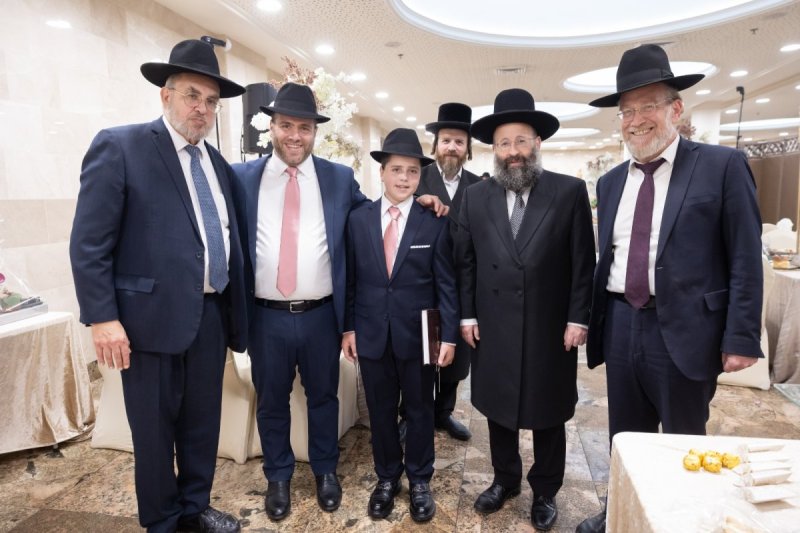 באדיבות המצלם