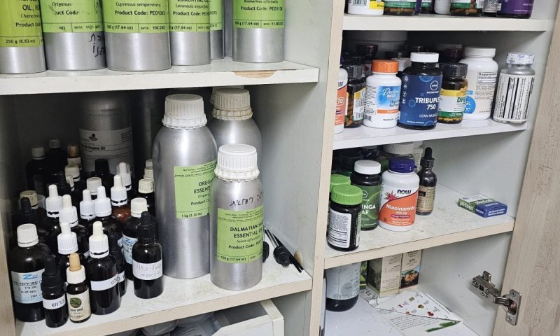 תושב בני ברק חשוד בייצור והפצת תרופות מסוכנות נגד חצבת