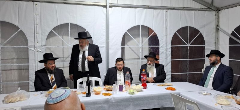 באדיבות המצלם