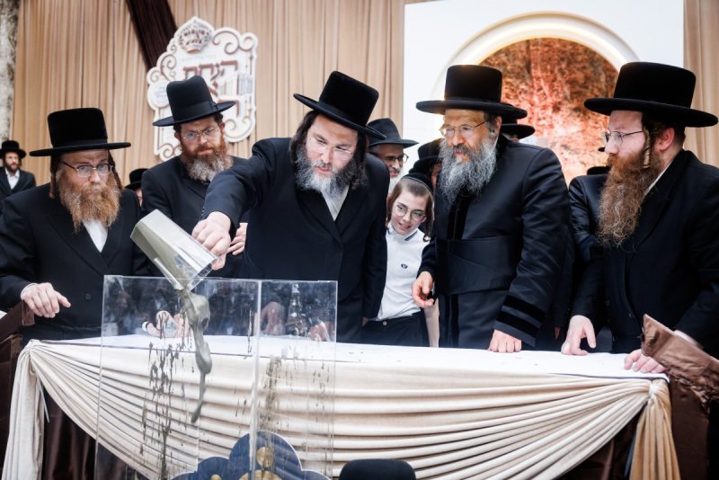 אברומי בלום