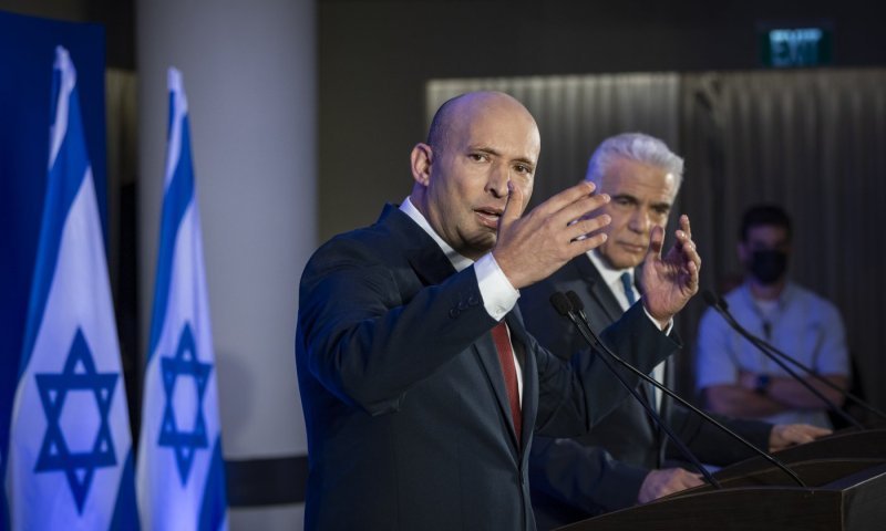 כדי להיות ראש הגוש: זה הוויתור שעשה בנט