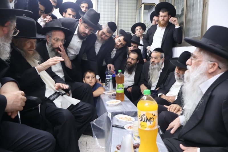 באדיבות המצלם